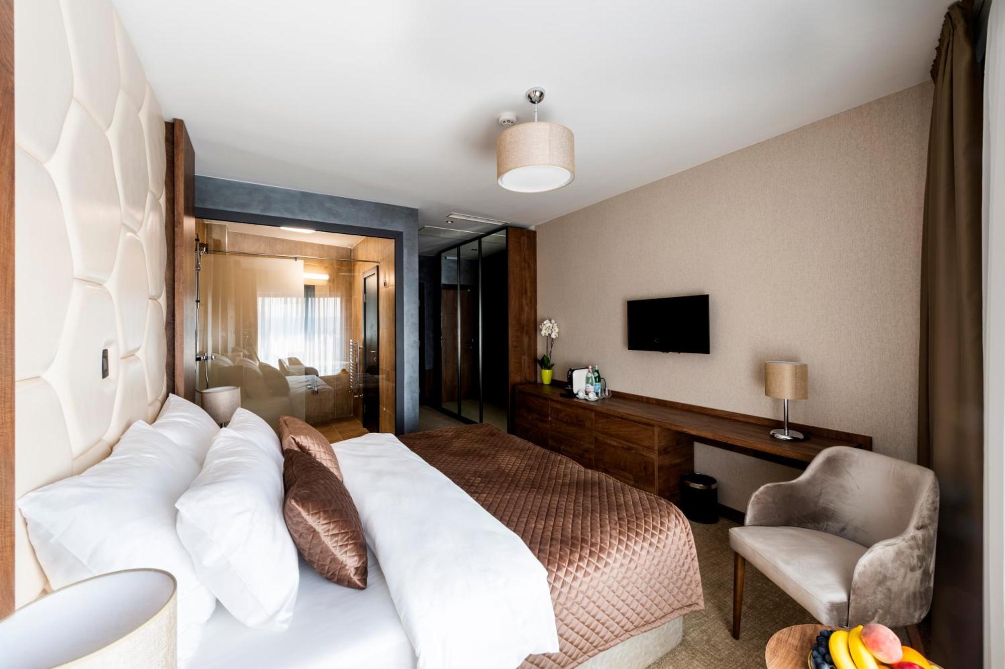 Comfort King Room